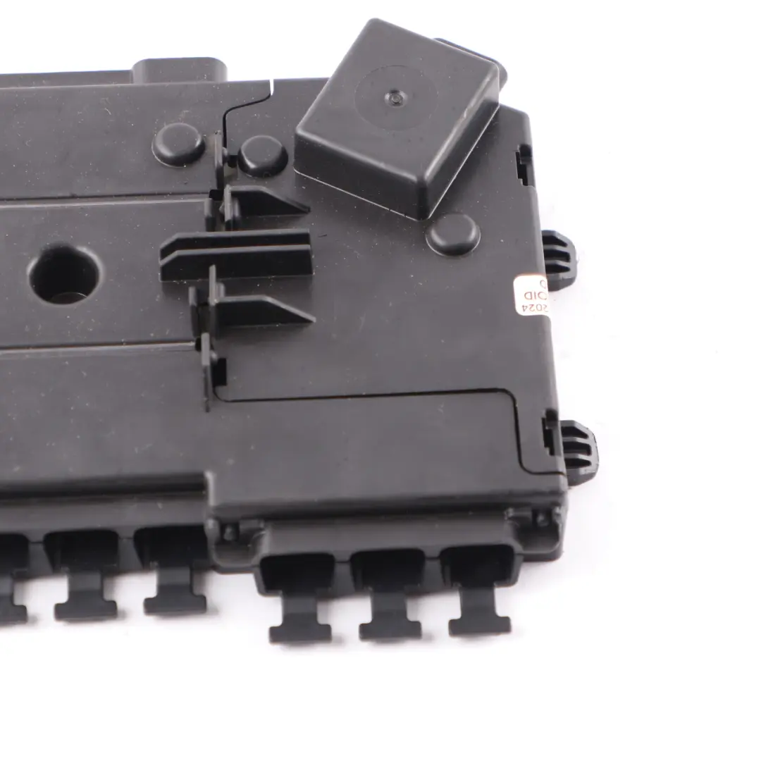 Caja de fusibles Mercedes C205 Relé eléctrico interior Fusible Zócalo Control para con número de pieza A2055402850 Caja de fusibles Mercedes C205 Relé eléctrico interior Fusible Zócalo Control - SKU A2055402850 - Número de pieza A2055402850