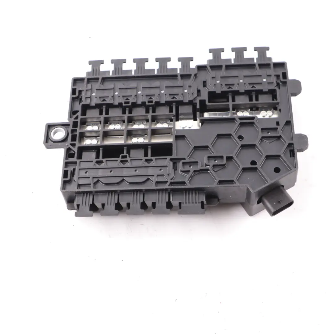  Scatola dei fusibili Mercedes C205 Interni elettrici Relè Presa - SKU A2055402850 - Numero di parte A2055402850