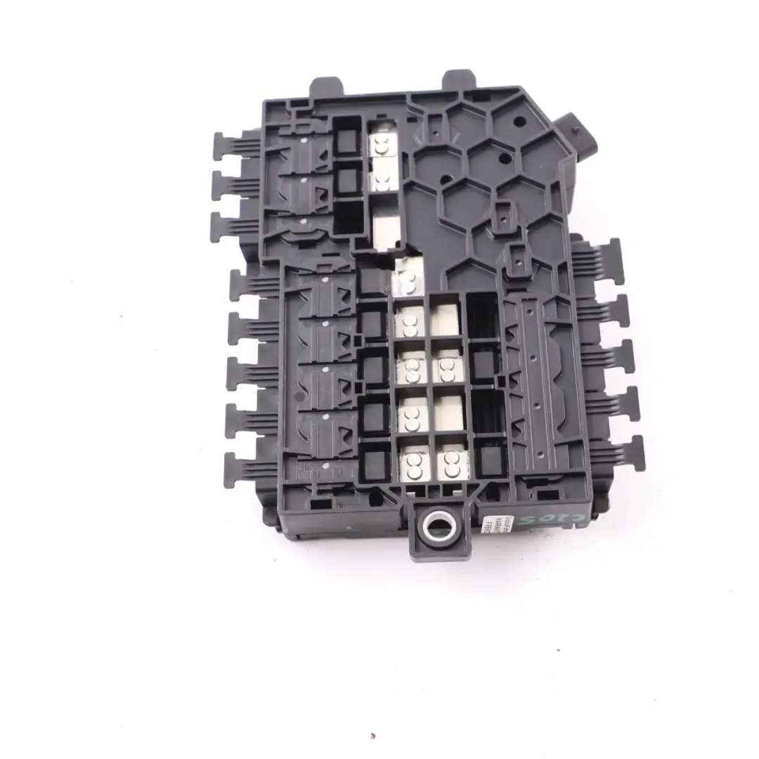  Scatola dei fusibili Mercedes C205 Interni elettrici Relè Presa - SKU A2055402850 - Numero di parte A2055402850