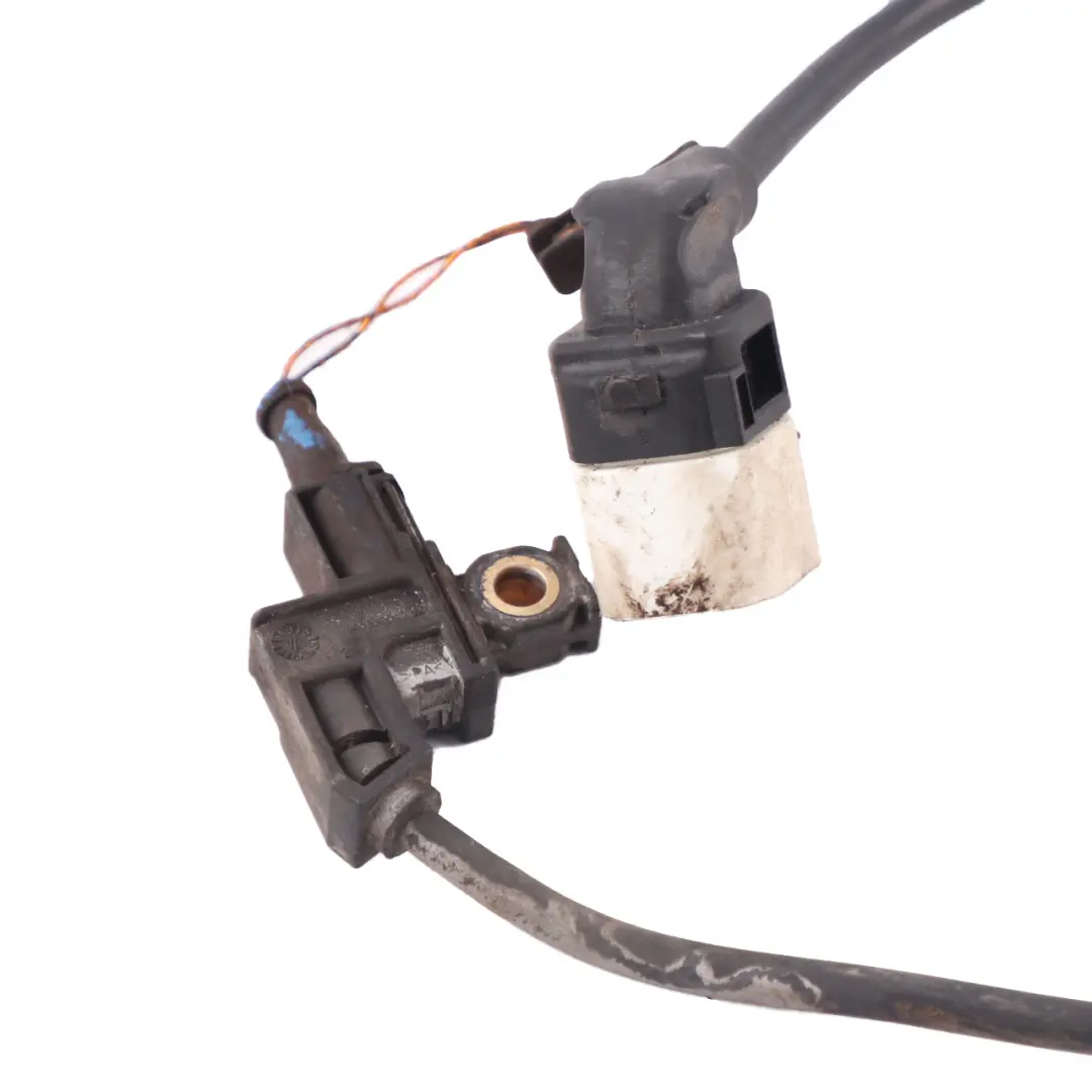 Cable de desgaste de la pastilla freno trasera derecha para Mercedes W205 con número de pieza A2055404006 Mercedes W205 Cable de desgaste de la pastilla freno trasera derecha - SKU A2055404006 - Número de pieza A2055404006