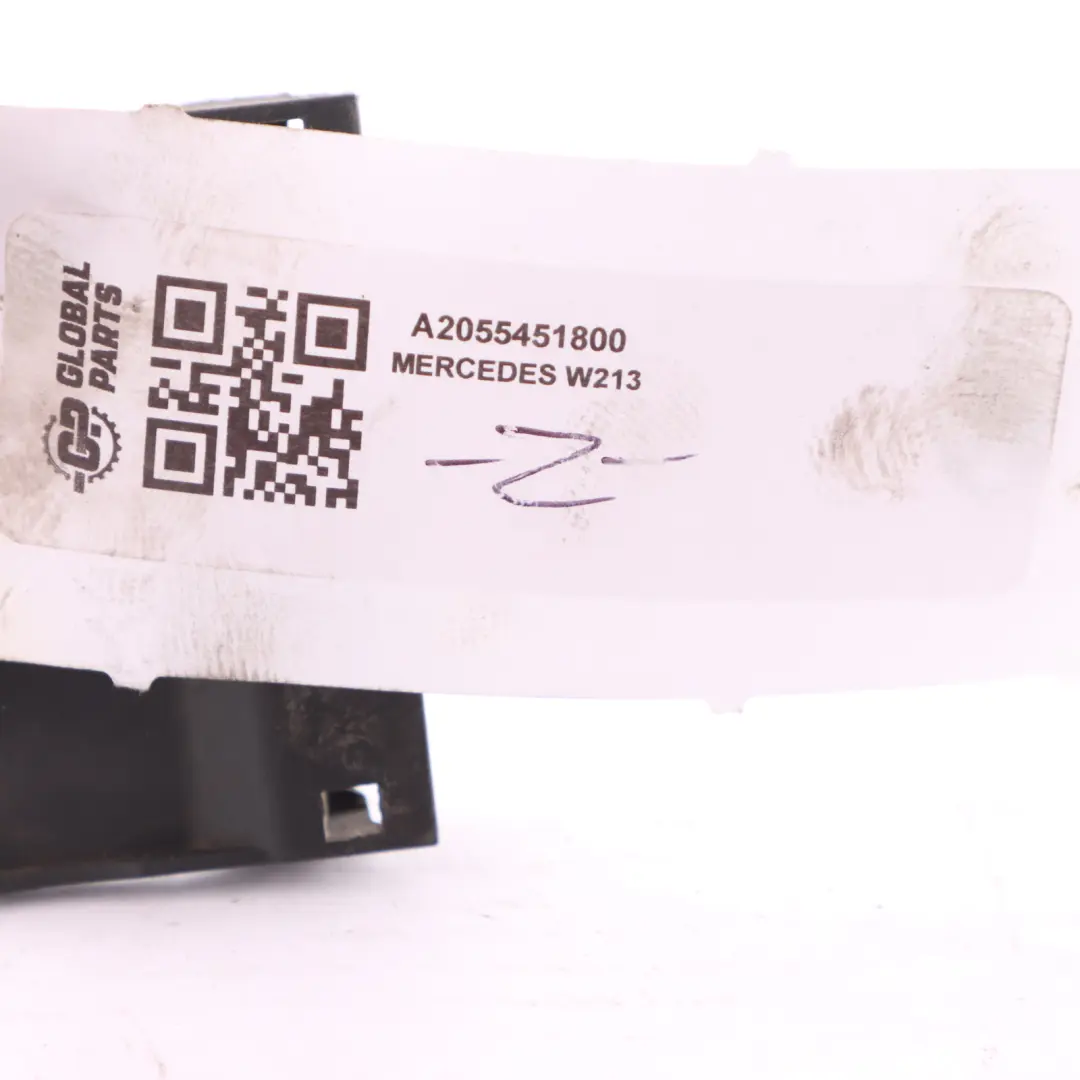 Interior Part Relay Fuse to Mercedes W213 with Part number A2055451800 Mercedes W213 Interior Part Relay Fuse - SKU A2055451800 - Part number A2055451800