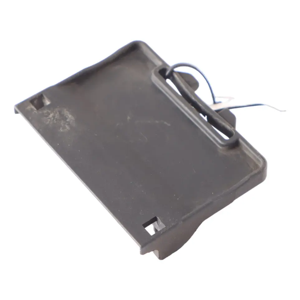 Interior Part Relay Fuse to Mercedes W213 with Part number A2055451800 Mercedes W213 Interior Part Relay Fuse - SKU A2055451800 - Part number A2055451800