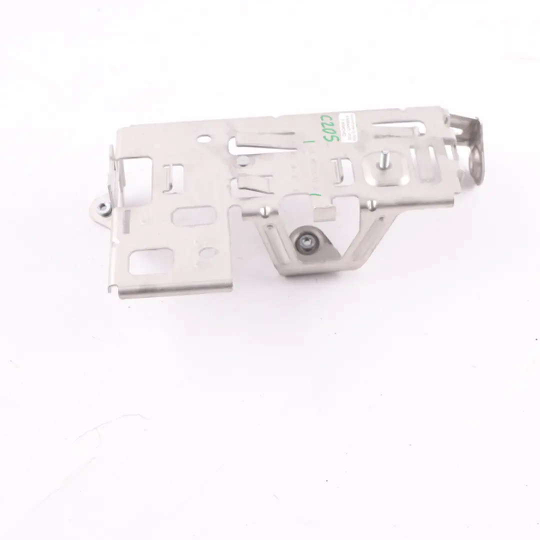 Wspornik Modułu Keyless Go Uchwyt do Mercedes C205 o numerze A2055455440 Mercedes C205 Wspornik Modułu Keyless Go Uchwyt - SKU A2055455440 - Numer Części A2055455440