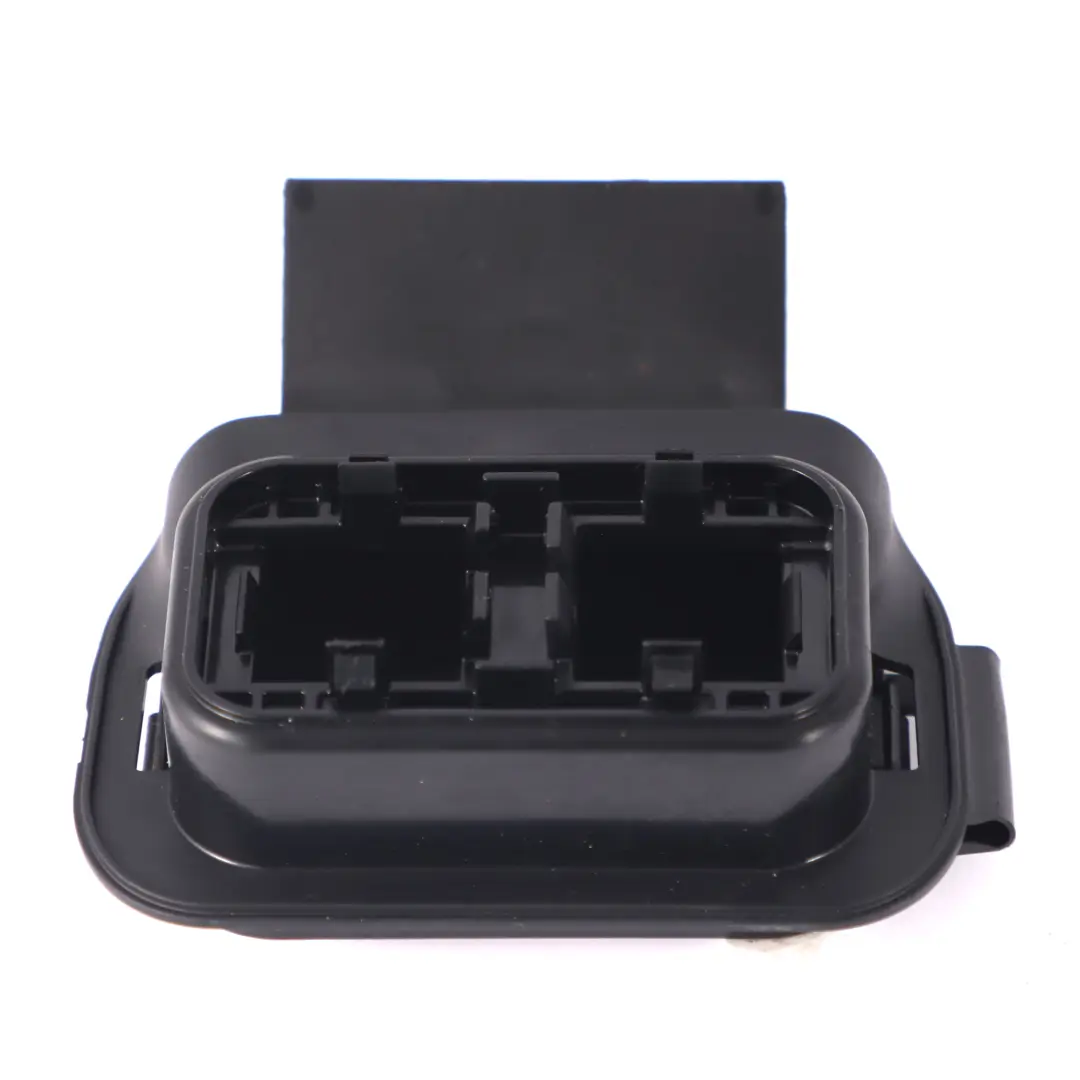 Mercedes W205 C238 X253 W213 Soporte contacto interior cortafuegos - SKU A2055457540 - Número de pieza A2055457540