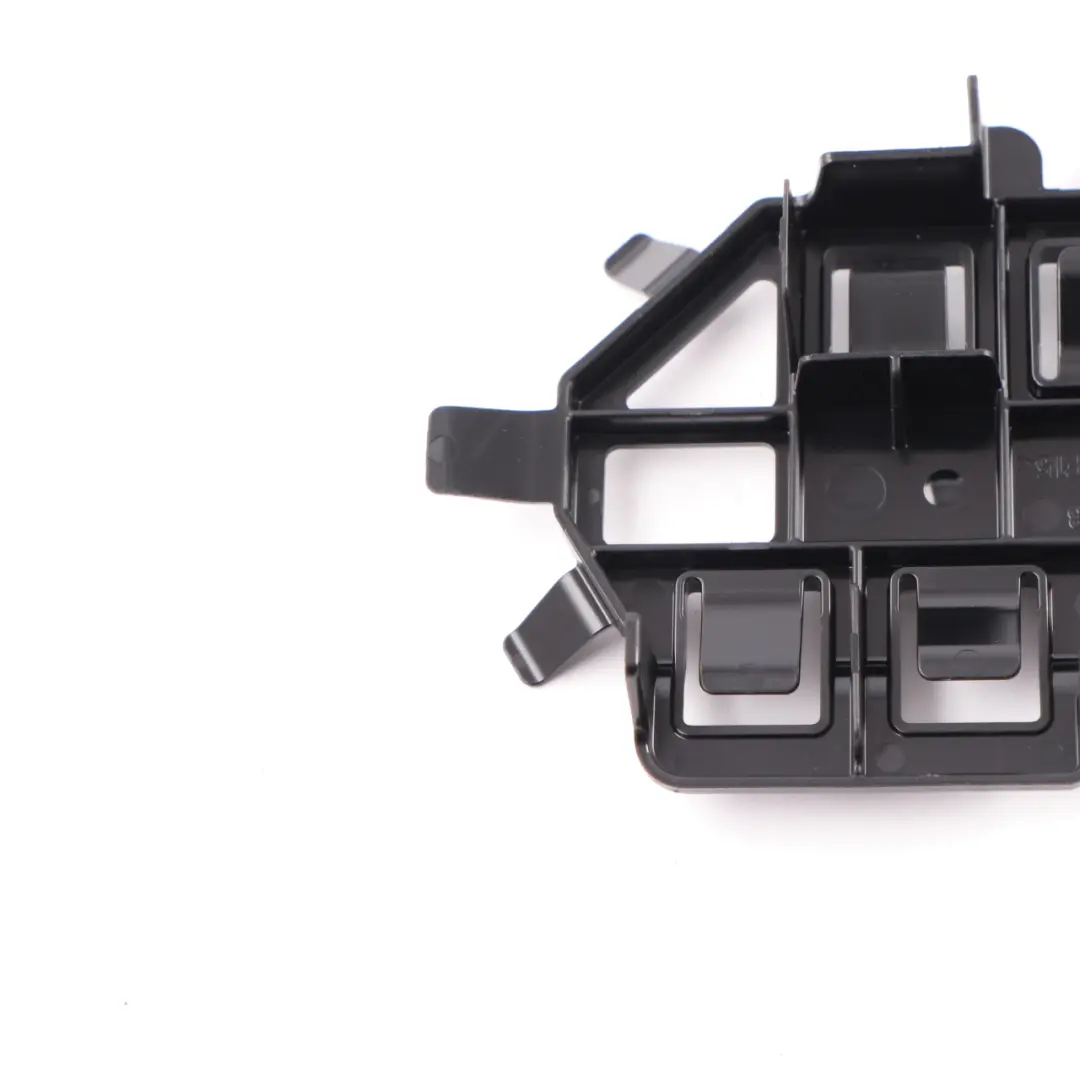  Piastra di fissaggio Mercedes W205 Relay Box Holder Bracket - SKU A2055463100 - Numero di parte A2055463100