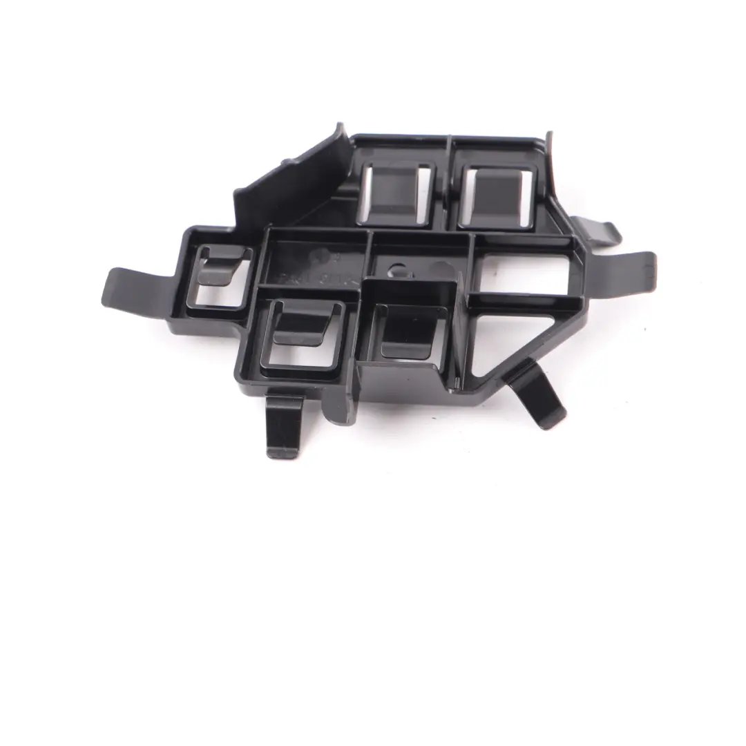 Piastra di fissaggio Mercedes W205 Relay Box Holder Bracket per con numero di parte A2055463100 Piastra di fissaggio Mercedes W205 Relay Box Holder Bracket - SKU A2055463100 - Numero di parte A2055463100