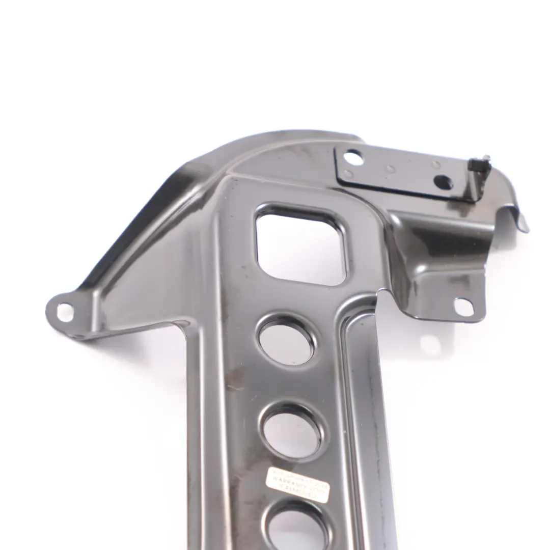 Soporte Mercedes S205 Soporte del piso compartimento carga izquierdo para con número de pieza A2056106900 Soporte Mercedes S205 Soporte del piso compartimento carga izquierdo - SKU A2056106900 - Número de pieza A2056106900