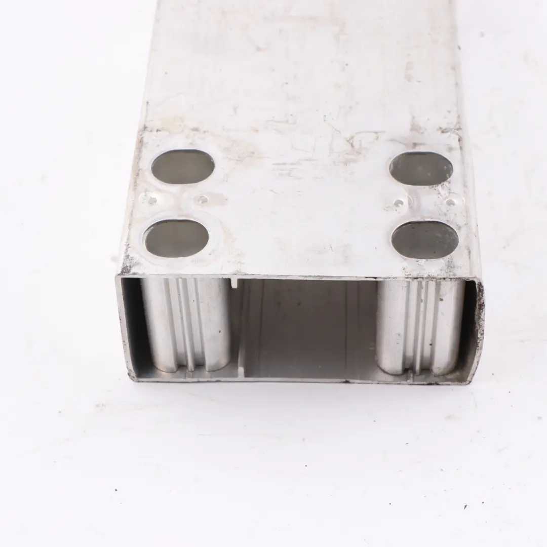 Mercedes W205 Pare chocs avant Renforcement Impact Absorbeur Droit - SKU A2056200495 - Numéro de pièce A2056200495