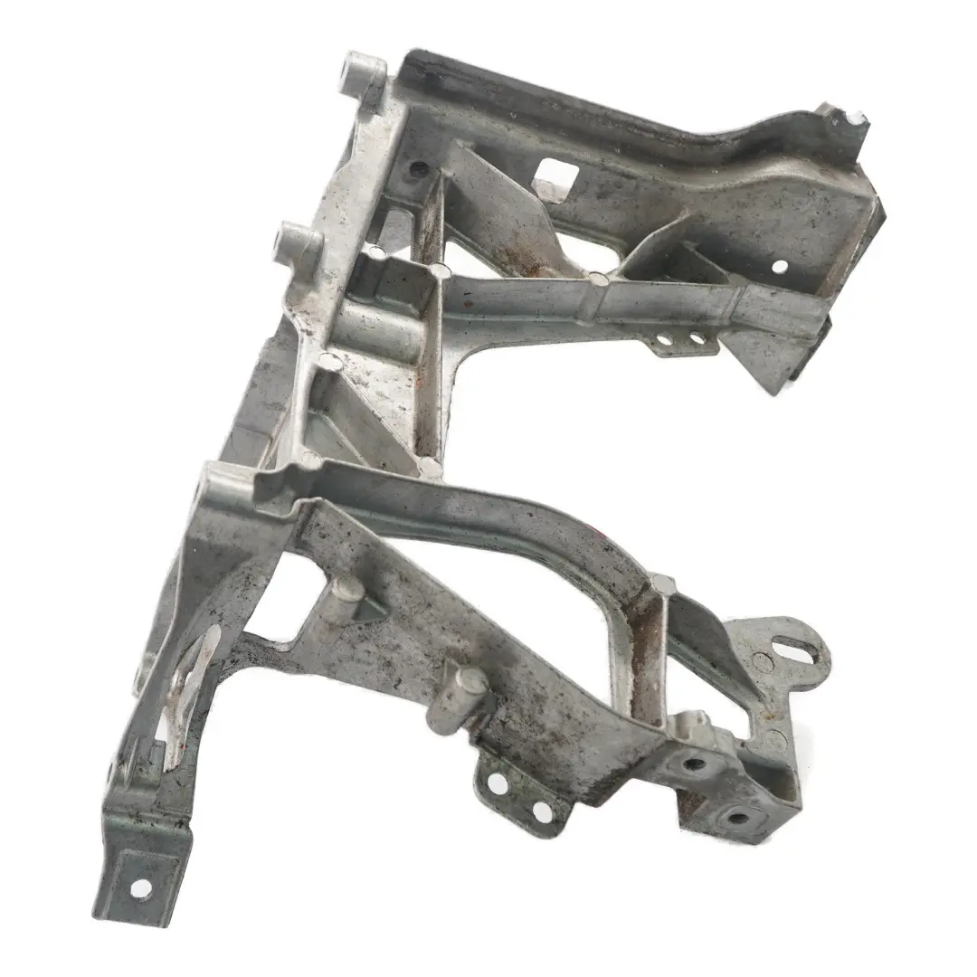 Support Phare Avant Gauche Support Lampe pour Mercedes W205 à propos du numéro de pièce A2056221600 Mercedes W205 Support Phare Avant Gauche Support Lampe - SKU A2056221600 - Numéro de pièce A2056221600