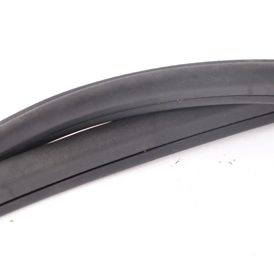 Mercedes Coupé C205 250d Guarnizione Porta Anteriore Destra Gomma - SKU A2056363800 - Numero di parte A2056363800