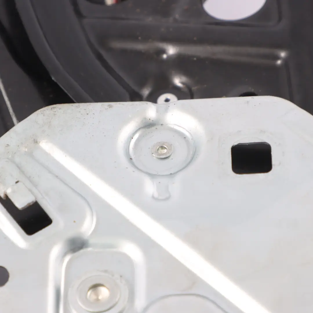 Mercedes A238 Motor del panel elevalunas trasero izquierdo - SKU A2056700303-1 - Número de pieza A2056700303