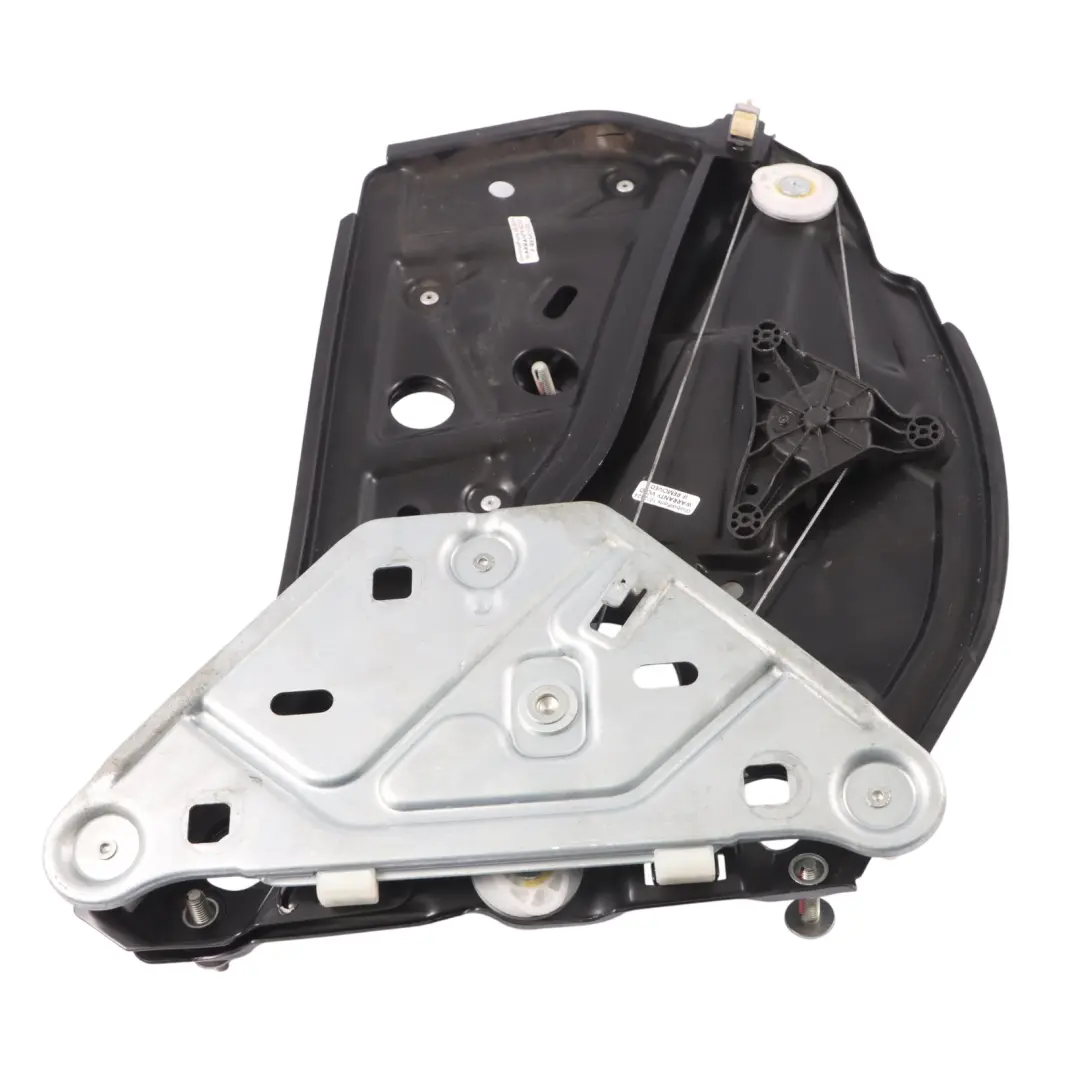 Regolatore pannello alzacristalli posteriore destro per Mercedes A238 con numero di parte A2056700403 Mercedes A238 Regolatore pannello alzacristalli posteriore destro - SKU A2056700403-1 - Numero di parte A2056700403