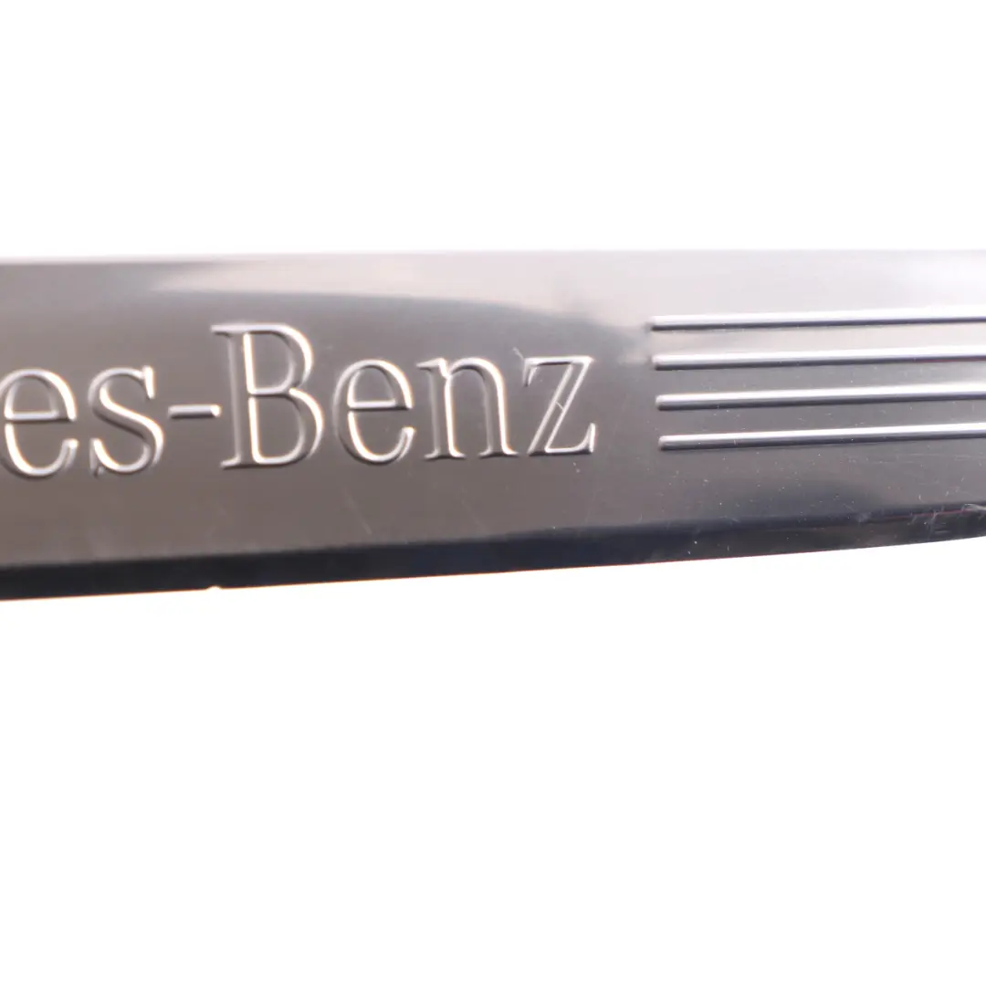 Mercedes W205 W213 W253 W293 Porta anteriore cromata Piastra calcio - SKU A2056800035 - Numero di parte A2056800035