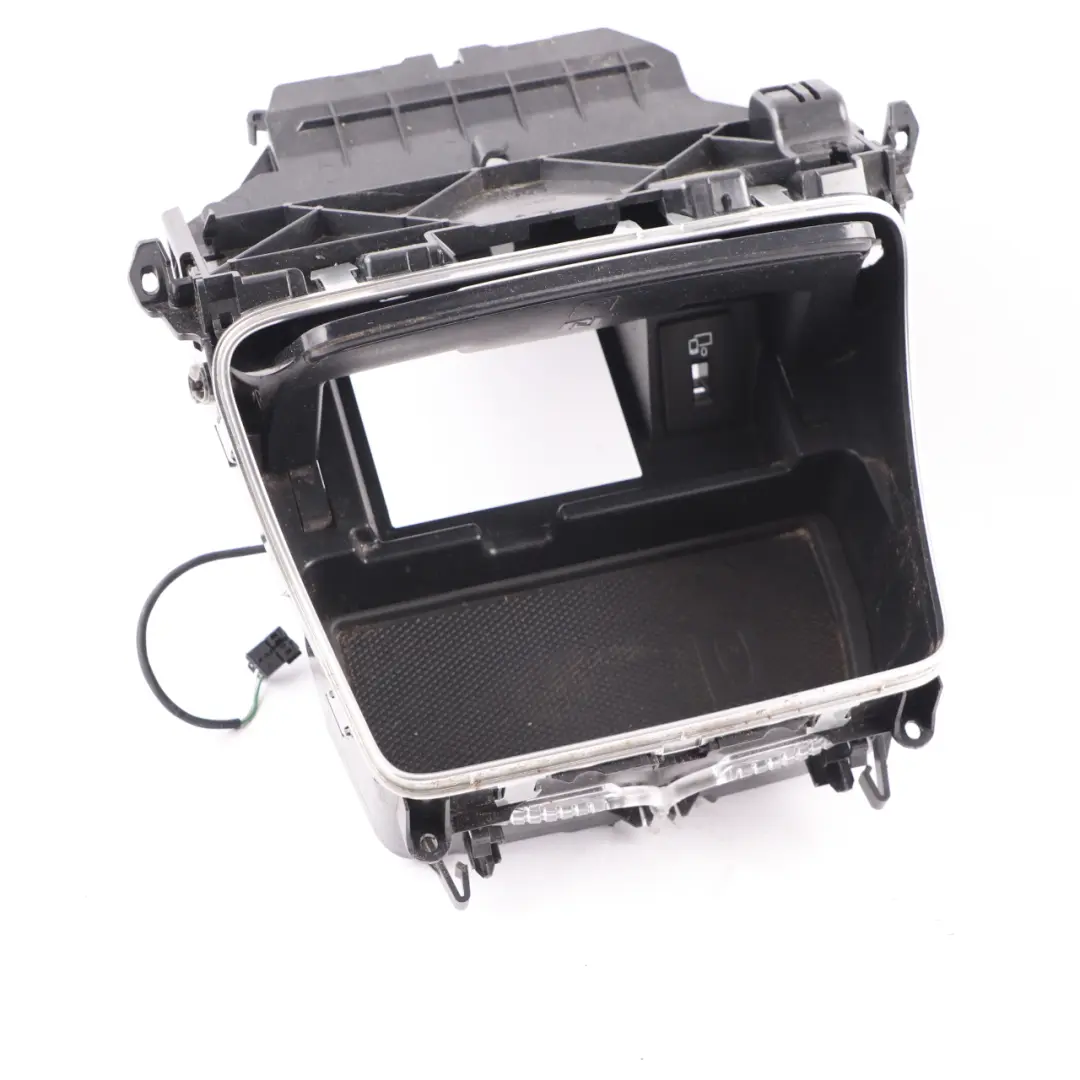 Mercedes W205 Innenraum Mittelkonsole Ablagefach Panel Schwarz Glanz - SKU A2056801204 - Teilenummer A2056801204