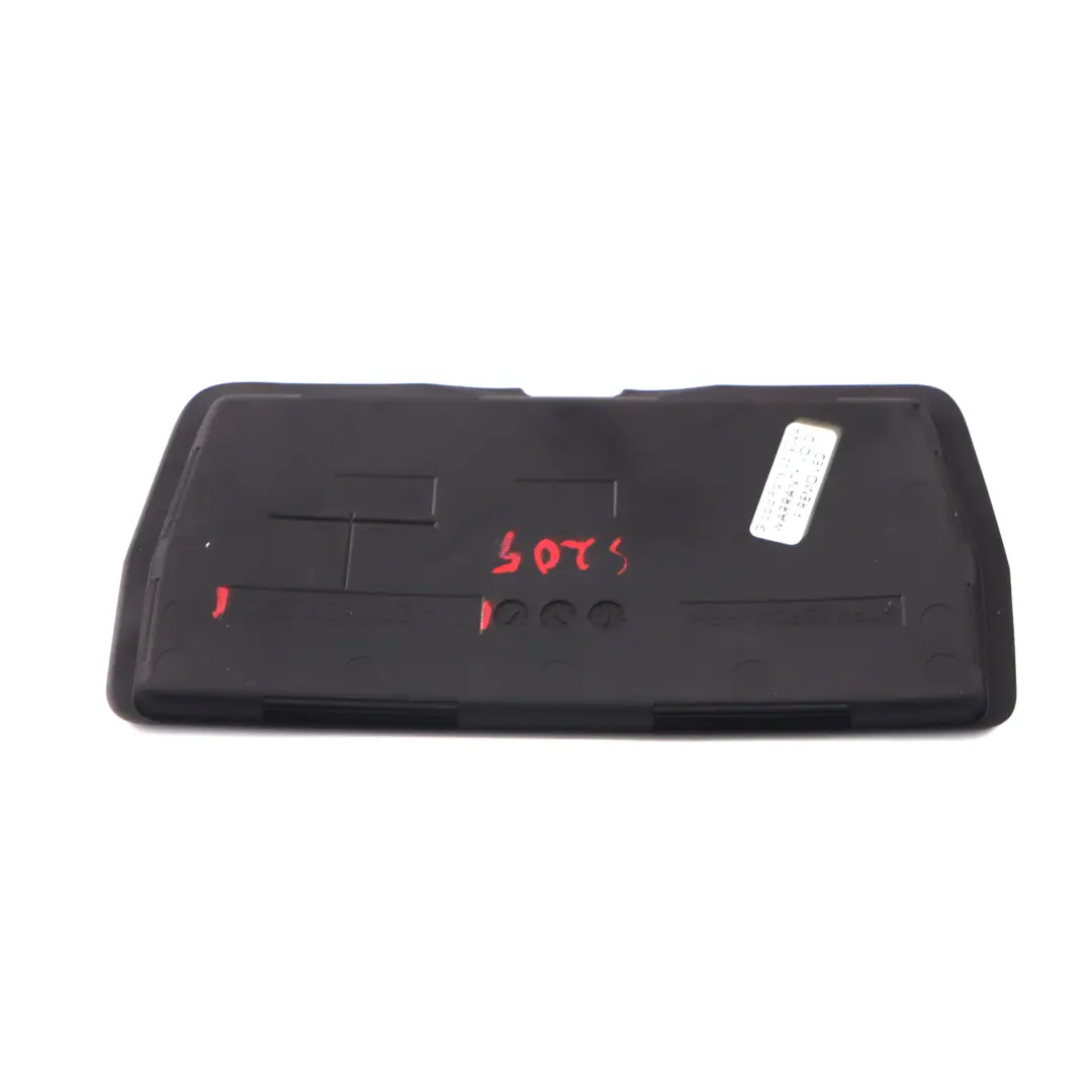 Bandeja almacenamiento Bandeja Goma para Mercedes W205 X253 con número de pieza A2056830291 Mercedes W205 X253 Bandeja almacenamiento Bandeja Goma - SKU A2056830291 - Número de pieza A2056830291