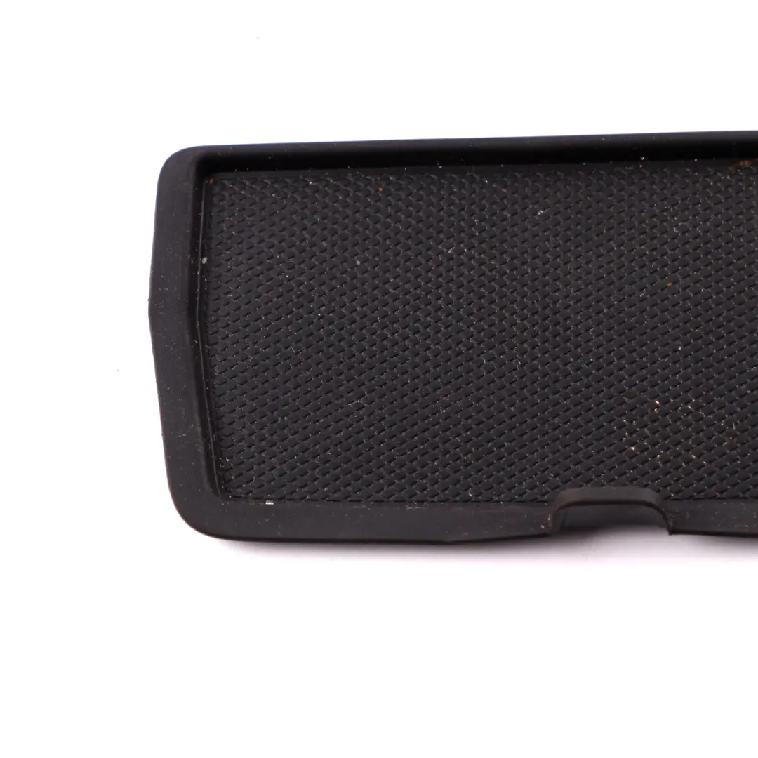 Mercedes W205 Console Rangement Porte Gobelet Caoutchouc Mat - SKU A2056830800 - Numéro de pièce A2056830800