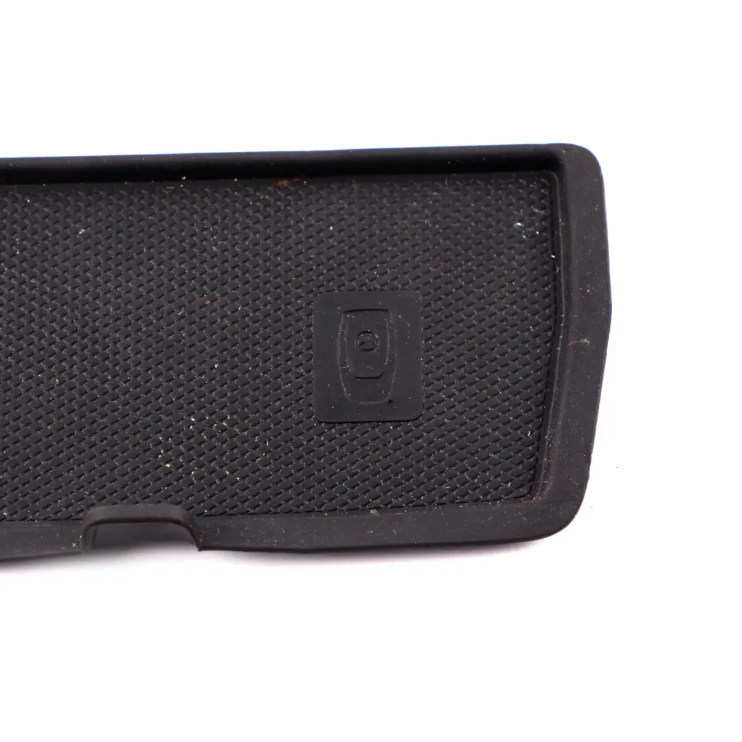 Mercedes W205 Console Portabicchieri Inserto gomma Tappetino - SKU A2056830800 - Numero di parte A2056830800