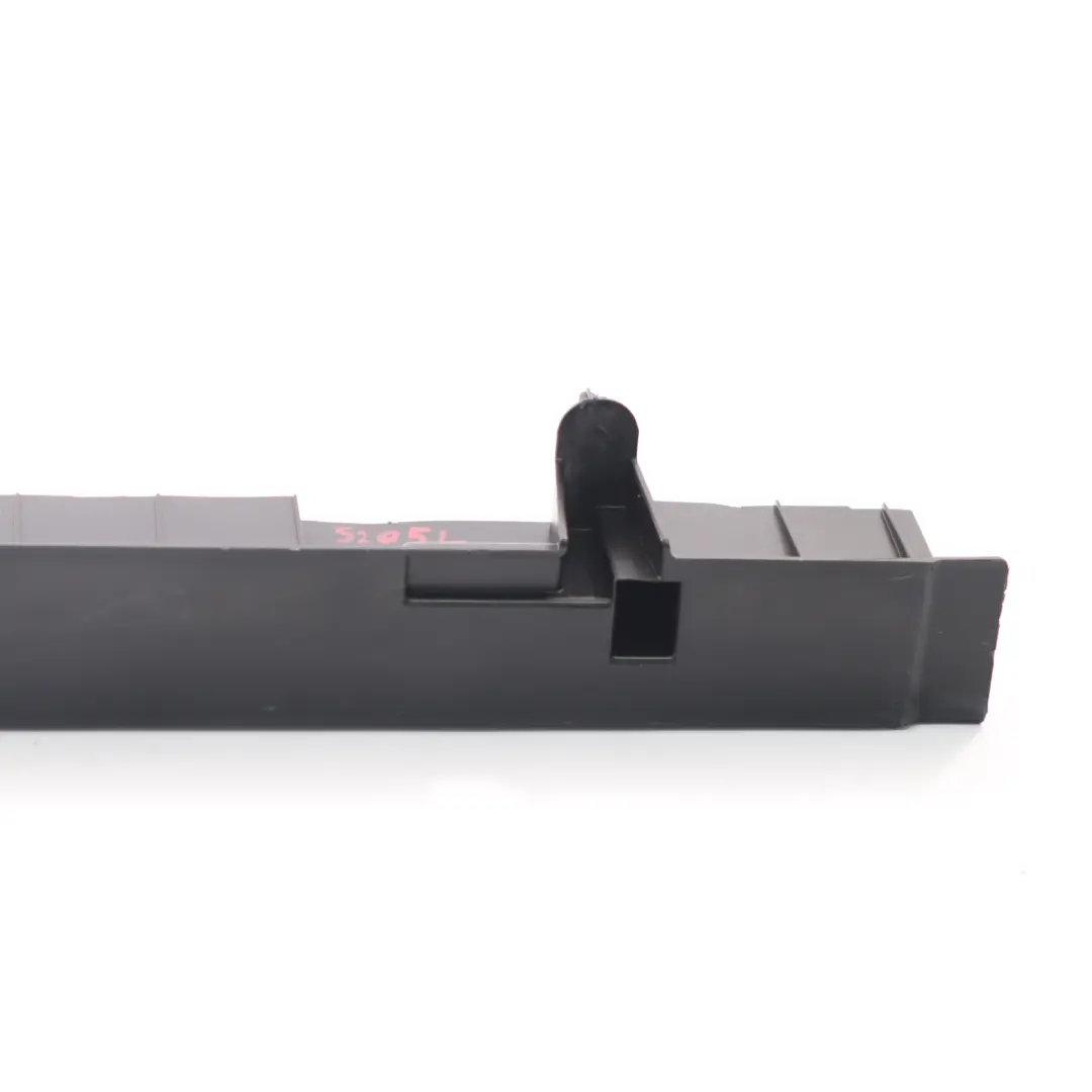 Support panneau plancher coffre Support gauche pour Mercedes S205 Estate à propos du numéro de pièce A2056840126 Mercedes S205 Estate Support panneau plancher coffre Support gauche - SKU A2056840126 - Numéro de pièce A2056840126