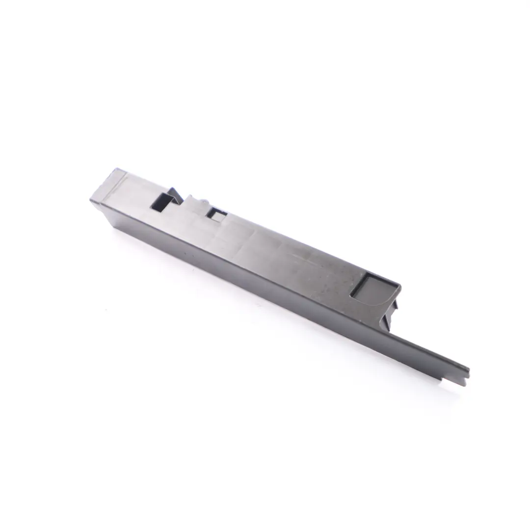 Mercedes W205 Couvercle du panneau de structure du plancher du coffre à droite - SKU A2056840226 - Numéro de pièce A2056840226