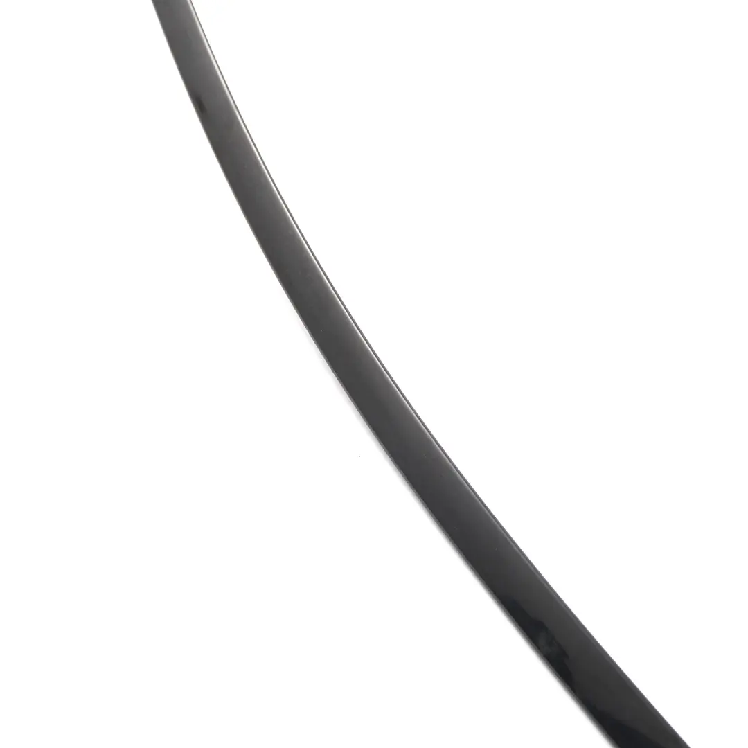 Listwa Szyby Drzwi Lewy Przód Czarna do Mercedes W205 o numerze A2056900180 Mercedes W205 Listwa Szyby Drzwi Lewy Przód Czarna - SKU A2056900180 - Numer Części A2056900180