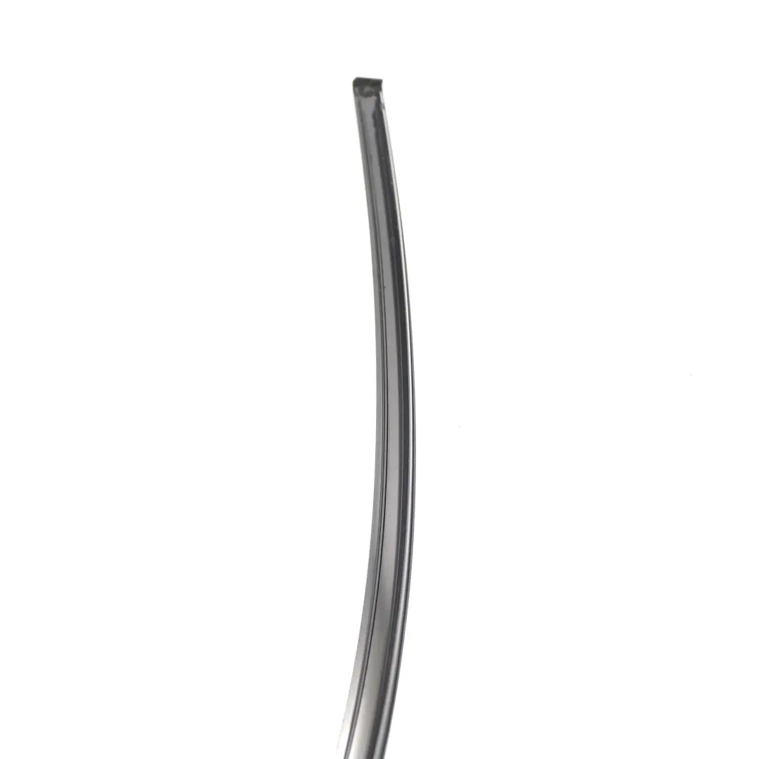 Mercedes W205 Finestrino Porta Anteriore Sinistro Striscia Alta Lucentezza - SKU A2056900180 - Numero di parte A2056900180