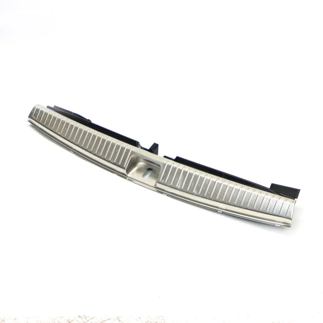 Mercedes S205 Panel embellecedor del umbral del maletero Chrome A2056900044 - SKU  A2056900605 - Número de pieza A2056900605