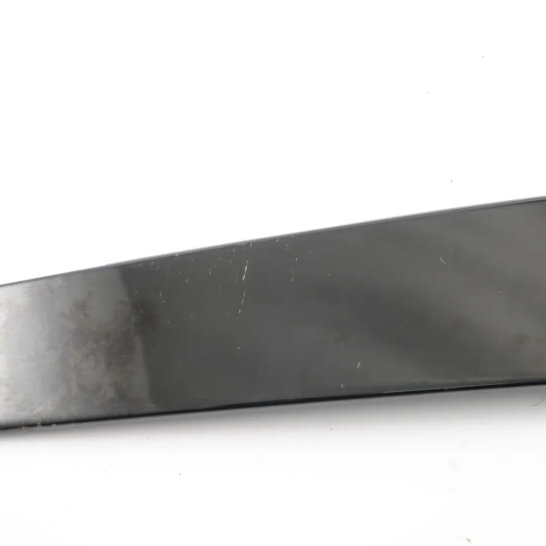 Cache-pilier Porte arrière gauche Moulage brillance pour Mercedes W205 B à propos du numéro de pièce A2056900987 Mercedes W205 B Cache-pilier Porte arrière gauche Moulage brillance - SKU A2056900987 - Numéro de pièce A2056900987