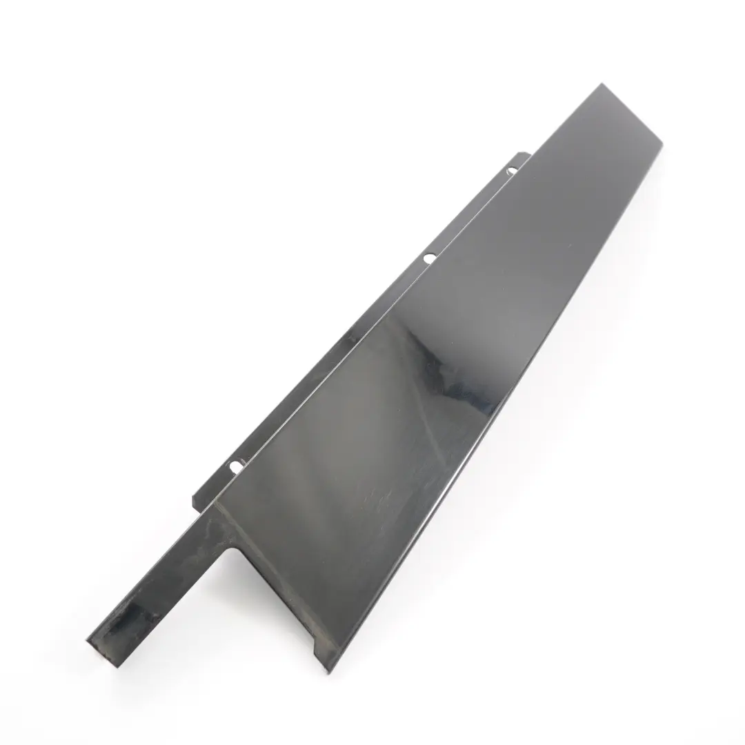 Mercedes W205 B Cache pilier Porte arrière droite Moulure brillance - SKU A2056901087 - Numéro de pièce A2056901087