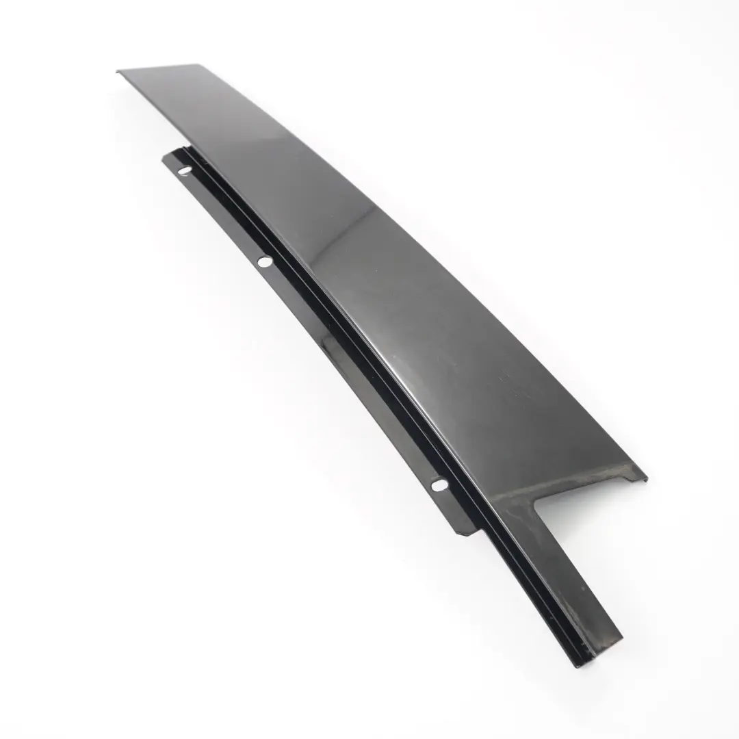 Mercedes W205 B Cache pilier Porte arrière droite Moulure brillance - SKU A2056901087 - Numéro de pièce A2056901087