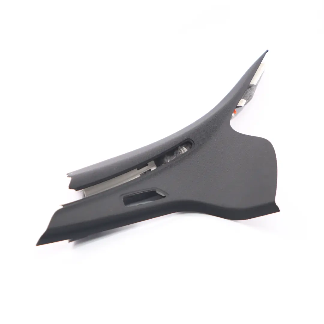 Rivestimento interno Mercedes W205 Panell posteriore destro D-Pillar per con numero di parte A2056902601 Rivestimento interno Mercedes W205 Panell posteriore destro D-Pillar - SKU A2056902601 - Numero di parte A2056902601