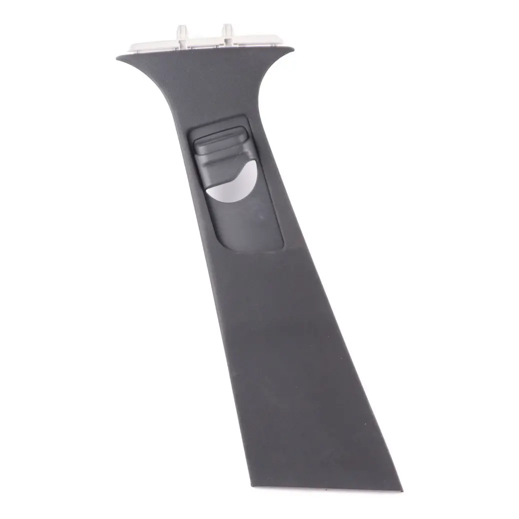 Trim Interior Pillar B Upper Left Cover Nero per Mercedes W205 con numero di parte A2056905307 Mercedes W205 Trim Interior Pillar B Upper Left Cover Nero - SKU A2056905307 - Numero di parte A2056905307