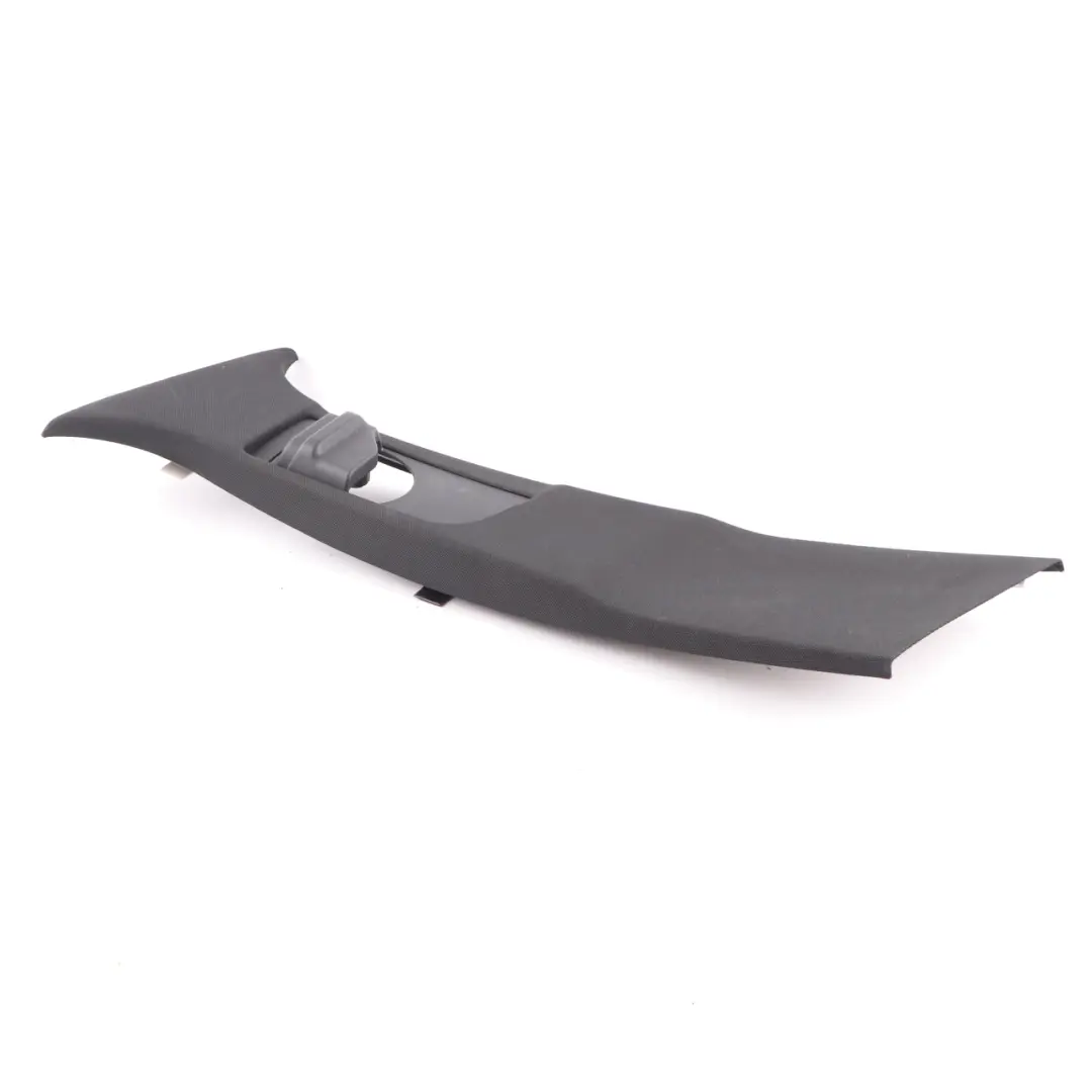Garniture Intérieure Montant B Supérieur Gauche Noire pour Mercedes W205 à propos du numéro de pièce A2056905307 Mercedes W205 Garniture Intérieure Montant B Supérieur Gauche Noire - SKU A2056905307 - Numéro de pièce A2056905307
