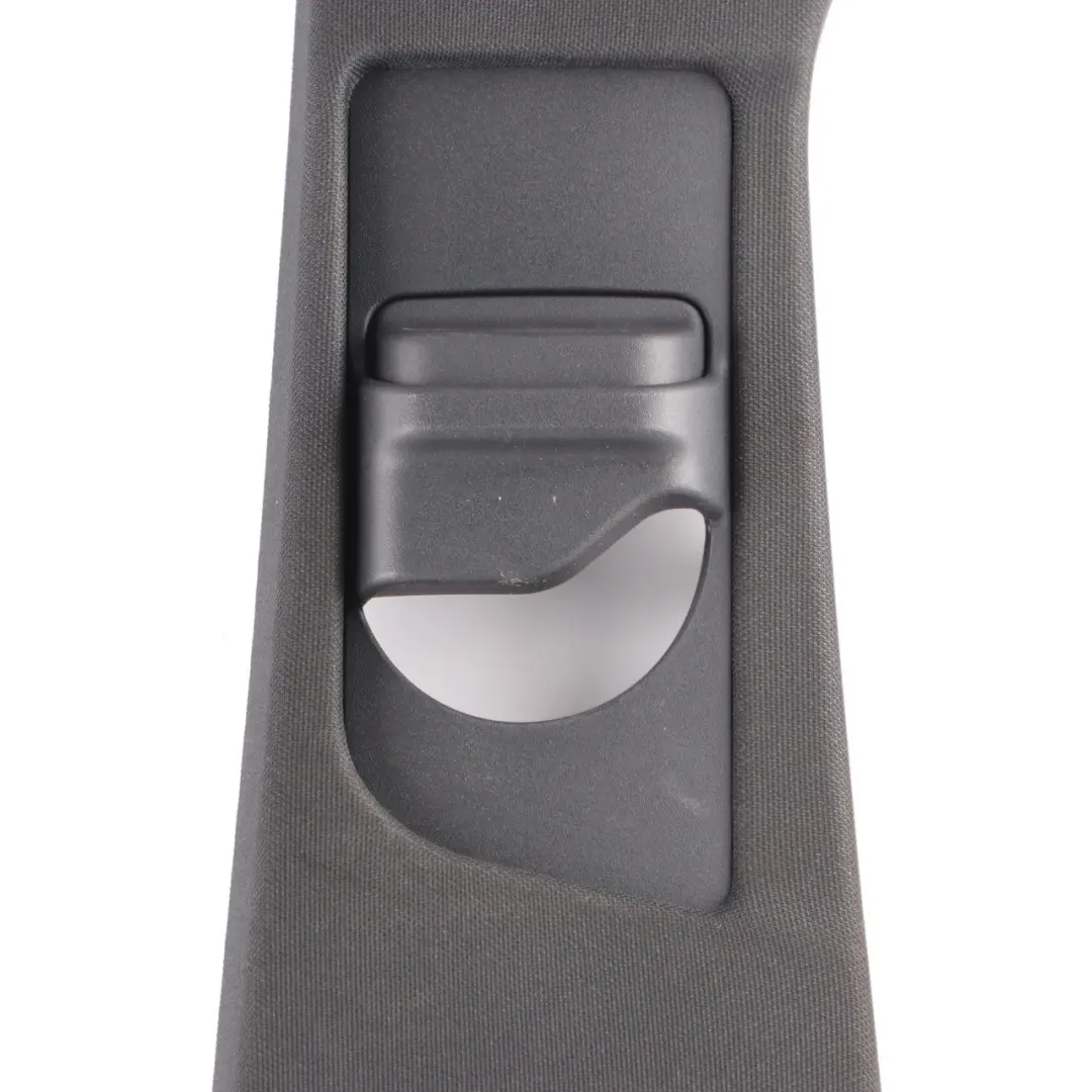 Tapa Panel Pilar Superior Columna B Izquierda Negro para Mercedes W205 con número de pieza A2056908103 Mercedes W205 Tapa Panel Pilar Superior Columna B Izquierda Negro - SKU A2056908103 - Número de pieza A2056908103