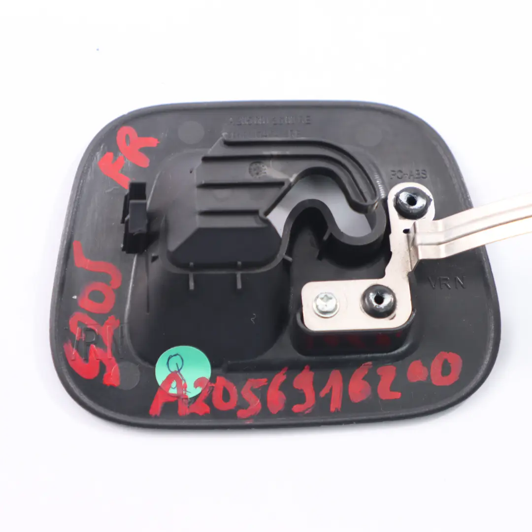 Scaffale porta pacchi a doppio rullo laterale anteriore destra per Mercedes W205 con numero di parte A2056916200 Mercedes W205 Scaffale porta pacchi a doppio rullo laterale anteriore destra - SKU A2056916200 - Numero di parte A2056916200