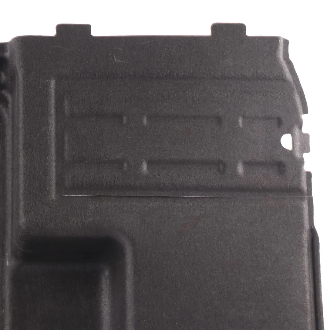 Couvercle de rangement du bac de coffre Porte outils pour Mercedes C205 à propos du numéro de pièce A2056940826 Mercedes C205 Couvercle de rangement du bac de coffre Porte outils - SKU A2056940826 - Numéro de pièce A2056940826