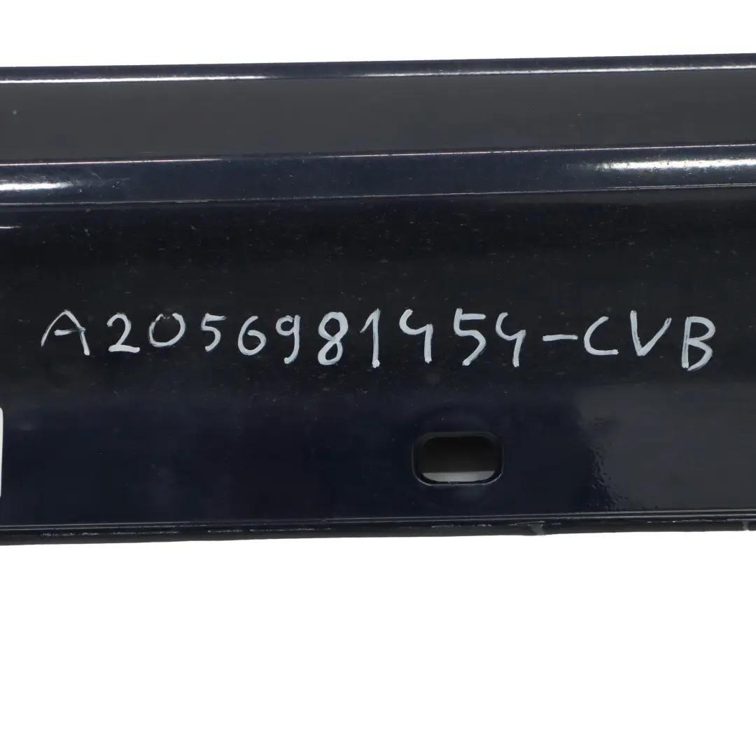 Próg Listwa Progowa Prawa Cavansite Blue Metalik - 890 do Mercedes W205 o numerze A2056981454 Mercedes W205 Próg Listwa Progowa Prawa Cavansite Blue Metalik - 890 - SKU A2056981454-CVB - Numer Części A2056981454