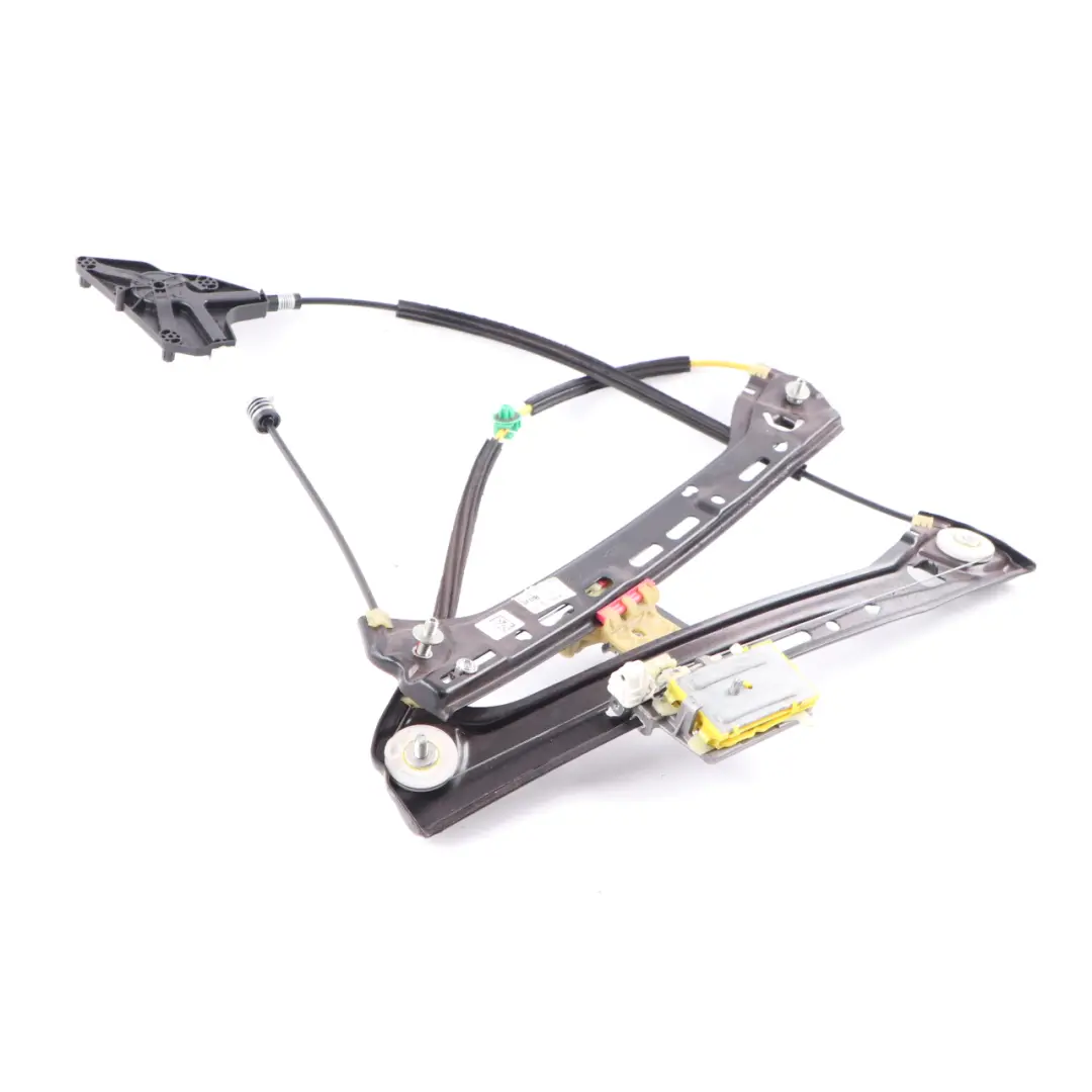 Elevalunas Mercedes C205 Ventana Delantera Izquierda Mecanismo para con número de pieza A2057200446 Elevalunas Mercedes C205 Ventana Delantera Izquierda Mecanismo - SKU A2057200346 - Número de pieza A2057200446