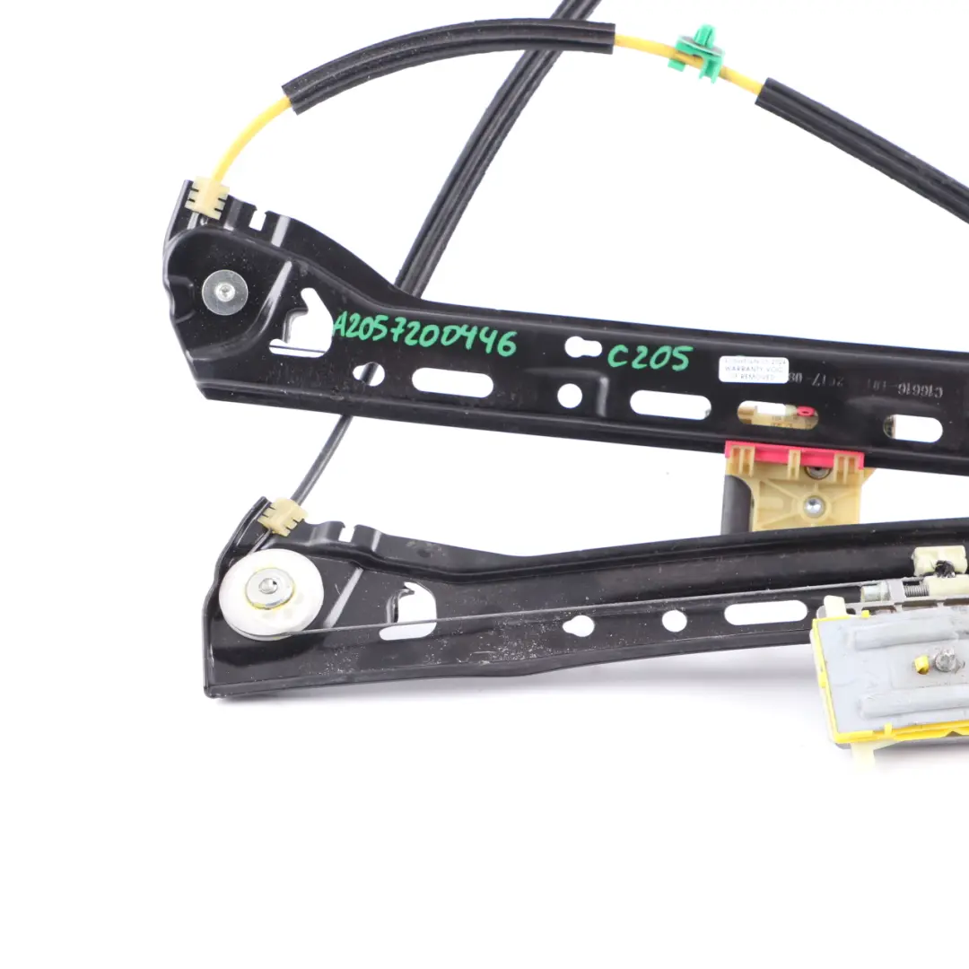 Alzacristalli Anteriore Destro Meccanismo per Mercedes C205 con numero di parte A2057200446 Mercedes C205 Alzacristalli Anteriore Destro Meccanismo - SKU A2057200446 - Numero di parte A2057200446