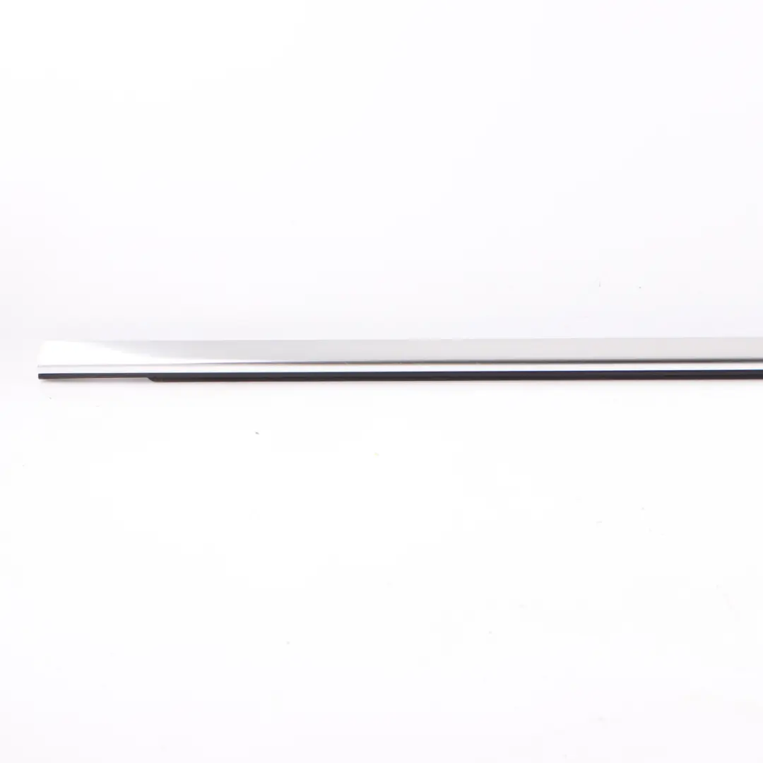 Mercedes W205 Guarnizione parabrezza anteriore sinistro Striscia rivestimento - SKU A2057201924 - Numero di parte A2057201924