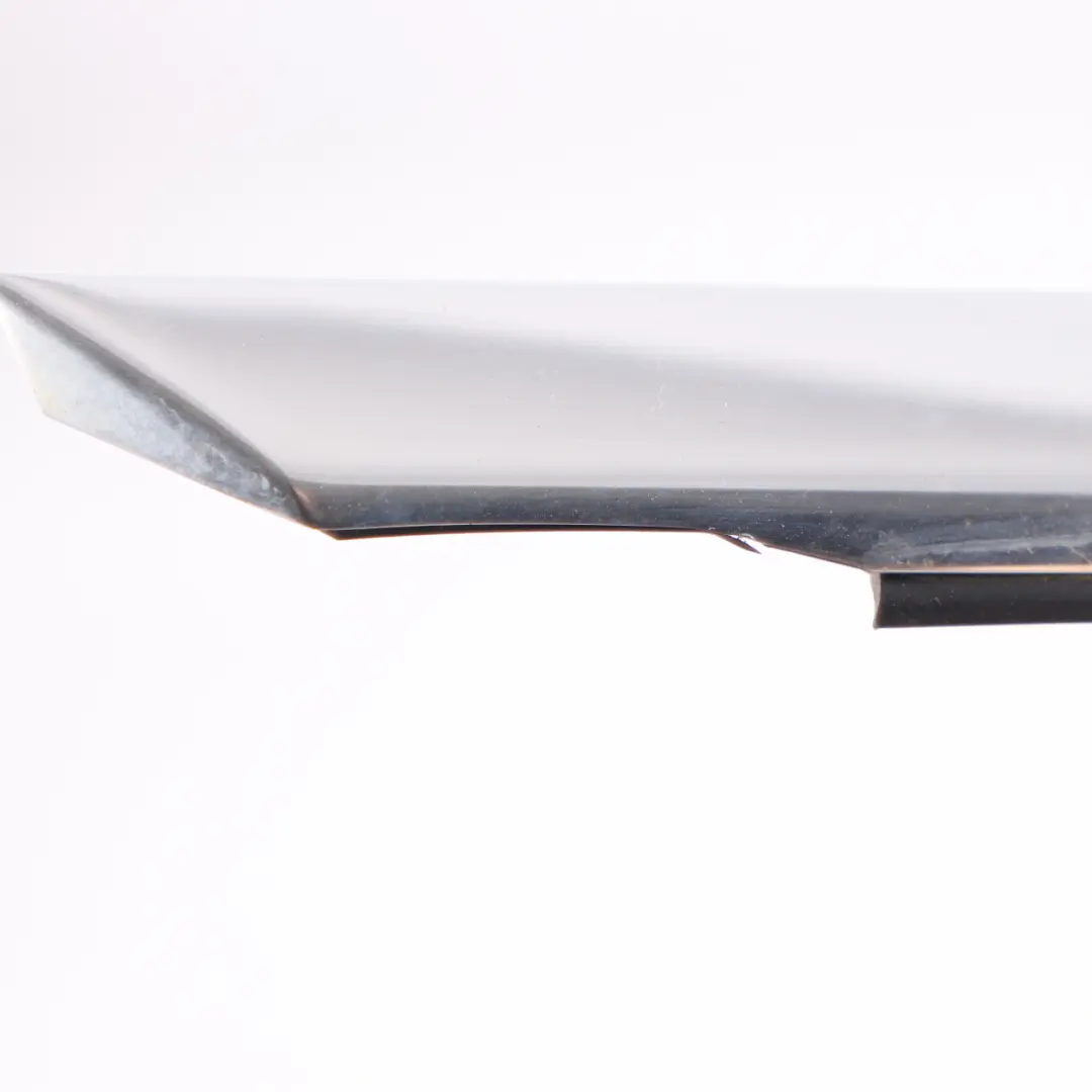 Guarnizione guida finestrino esterno rivestimento per Mercedes W205 con numero di parte A2057202024 Mercedes W205 Guarnizione guida finestrino esterno rivestimento - SKU A2057202024 - Numero di parte A2057202024