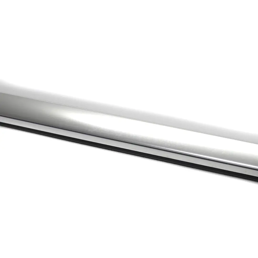Mercedes W205 Moldura Delantera Izquierda Panel Puerta - SKU A2057204333 - Número de pieza A2057204333