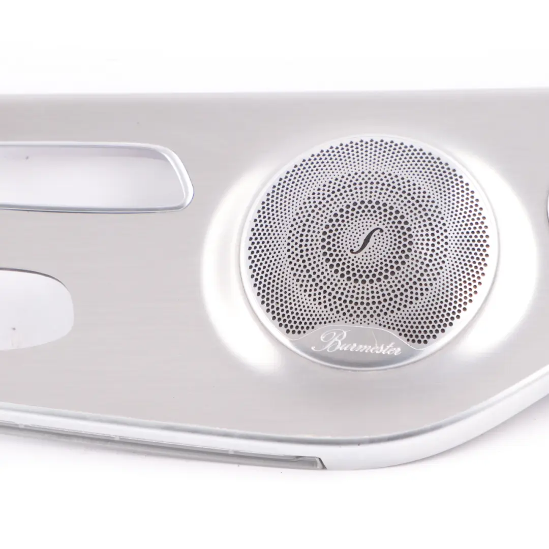 Haut-parleur Couverture Porte Carte Avant Gauche pour Mercedes C205 à propos du numéro de pièce A2057205703 Mercedes C205 Haut-parleur Couverture Porte Carte Avant Gauche - SKU A2057205703 - Numéro de pièce A2057205703