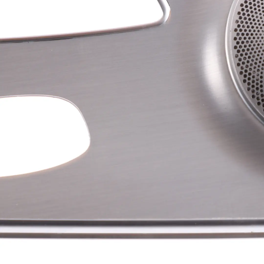 Haut-parleur Couverture Porte Carte Avant Gauche pour Mercedes C205 à propos du numéro de pièce A2057205703 Mercedes C205 Haut-parleur Couverture Porte Carte Avant Gauche - SKU A2057205703 - Numéro de pièce A2057205703