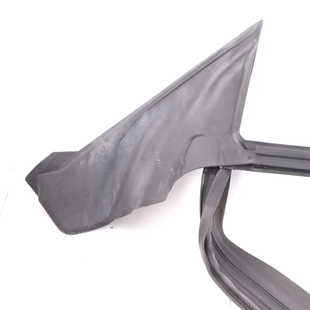  Guarnizione finestra Mercedes C205 A205 anteriore destra porta - SKU A2057206220 - Numero di parte A2057206220