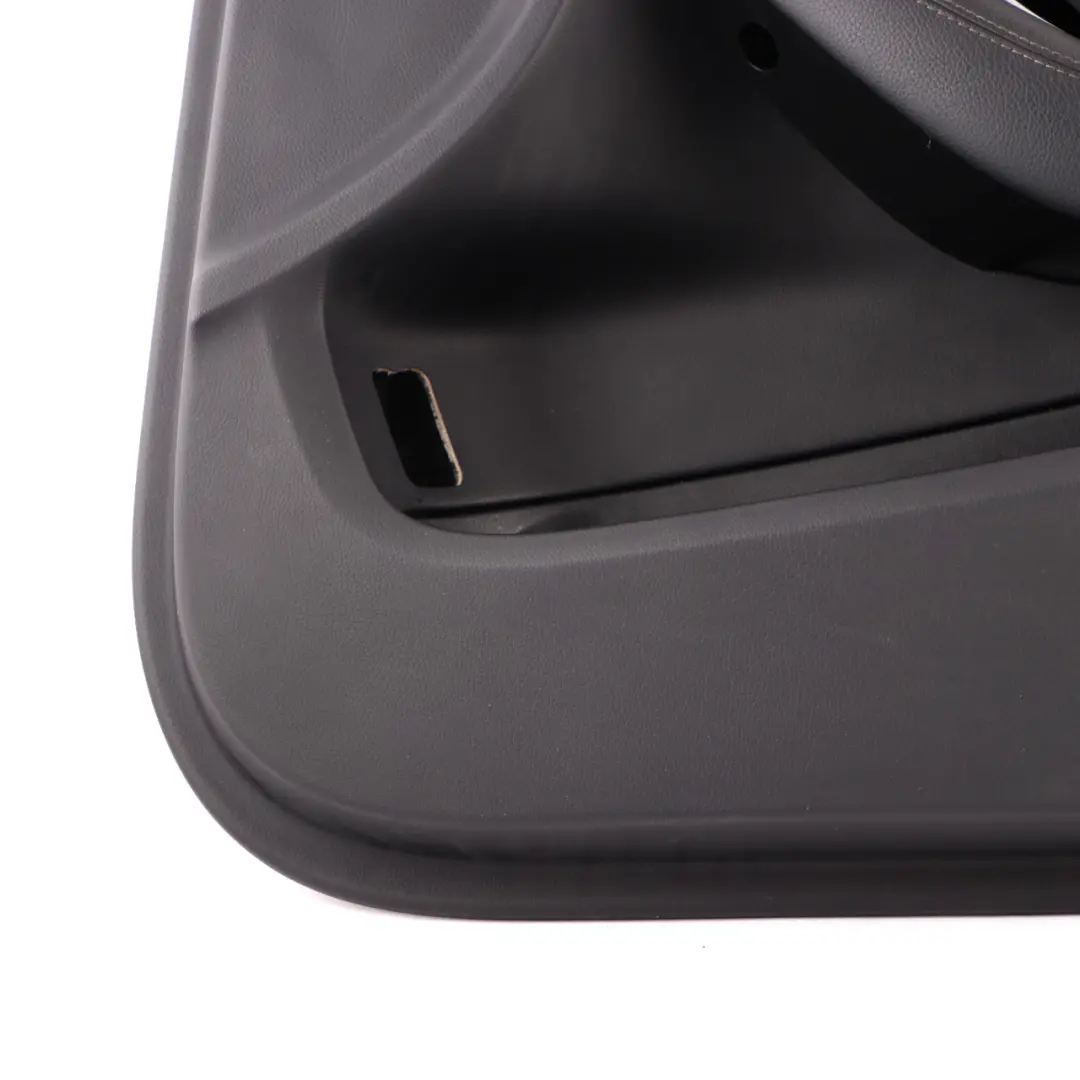 Tarjeta puerta delantera Mercedes W205 derecha Recorte Cubriendo Cuero Negro para con número de pieza A2057207629 Tarjeta puerta delantera Mercedes W205 derecha Recorte Cubriendo Cuero Negro - SKU A2057207629 - Número de pieza A2057207629