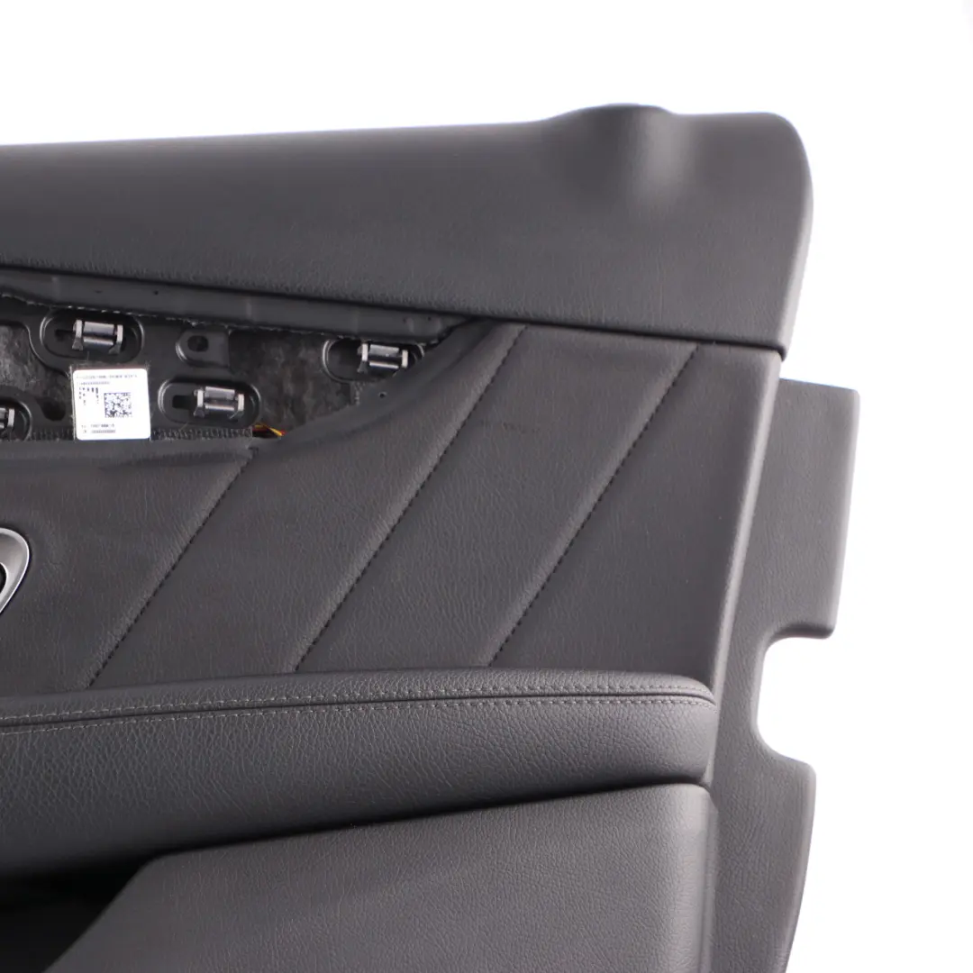 Scheda porta anteriore Mercedes W205 destra Rivestimento pelle nero per con numero di parte A2057207629 Scheda porta anteriore Mercedes W205 destra Rivestimento pelle nero - SKU A2057207629 - Numero di parte A2057207629