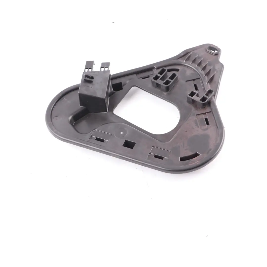 Mercedes W205 Supporto porta anteriore sinistro Supporto elettrico - SKU A2057208506 - Numero di parte A2057208506