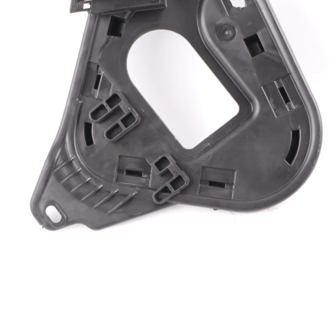 Mercedes W205 Supporto per cavo elettrico anteriore destro - SKU A2057208606 - Numero di parte A2057208606