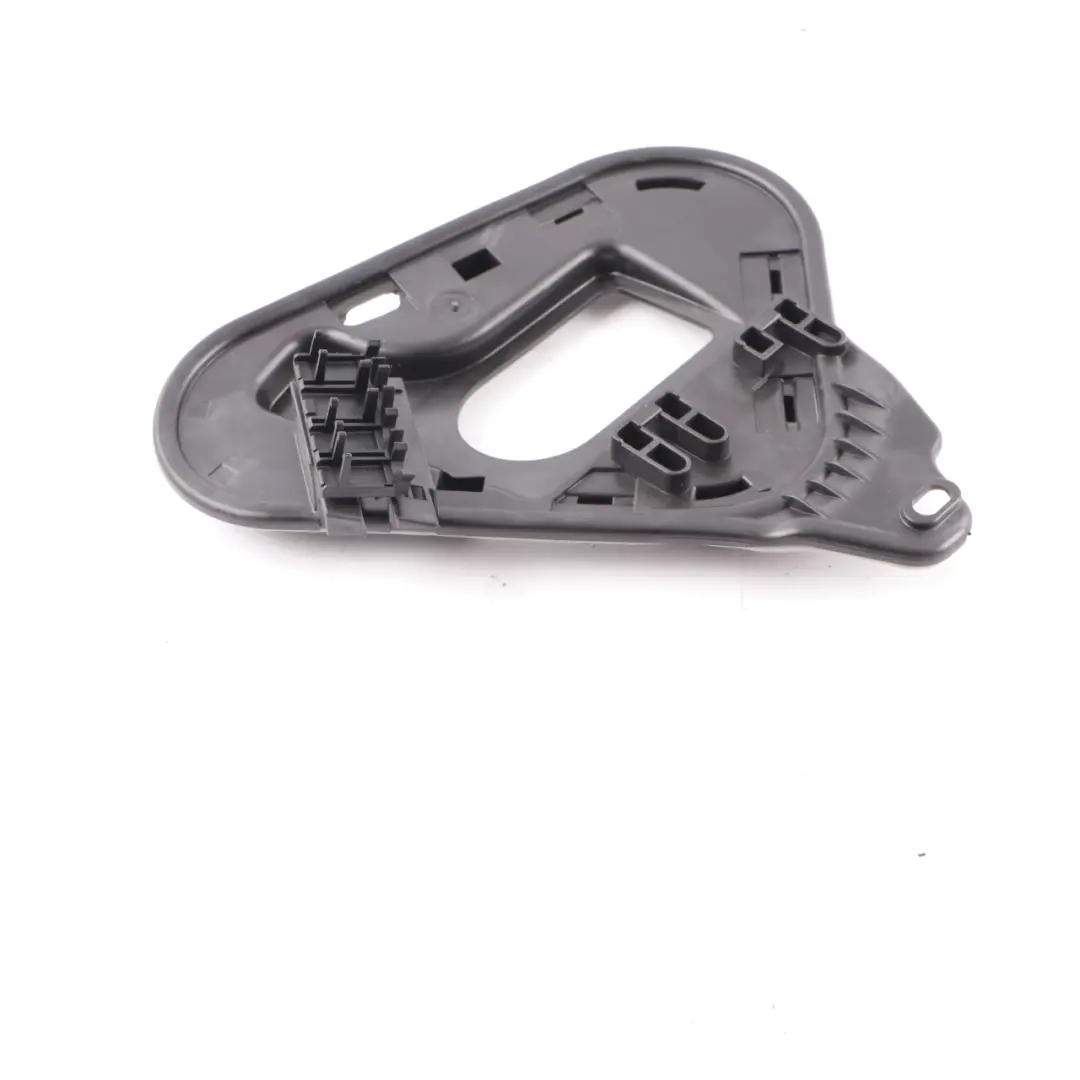 Mercedes W205 Support de porte avant droite pour câble électrique - SKU A2057208606 - Numéro de pièce A2057208606