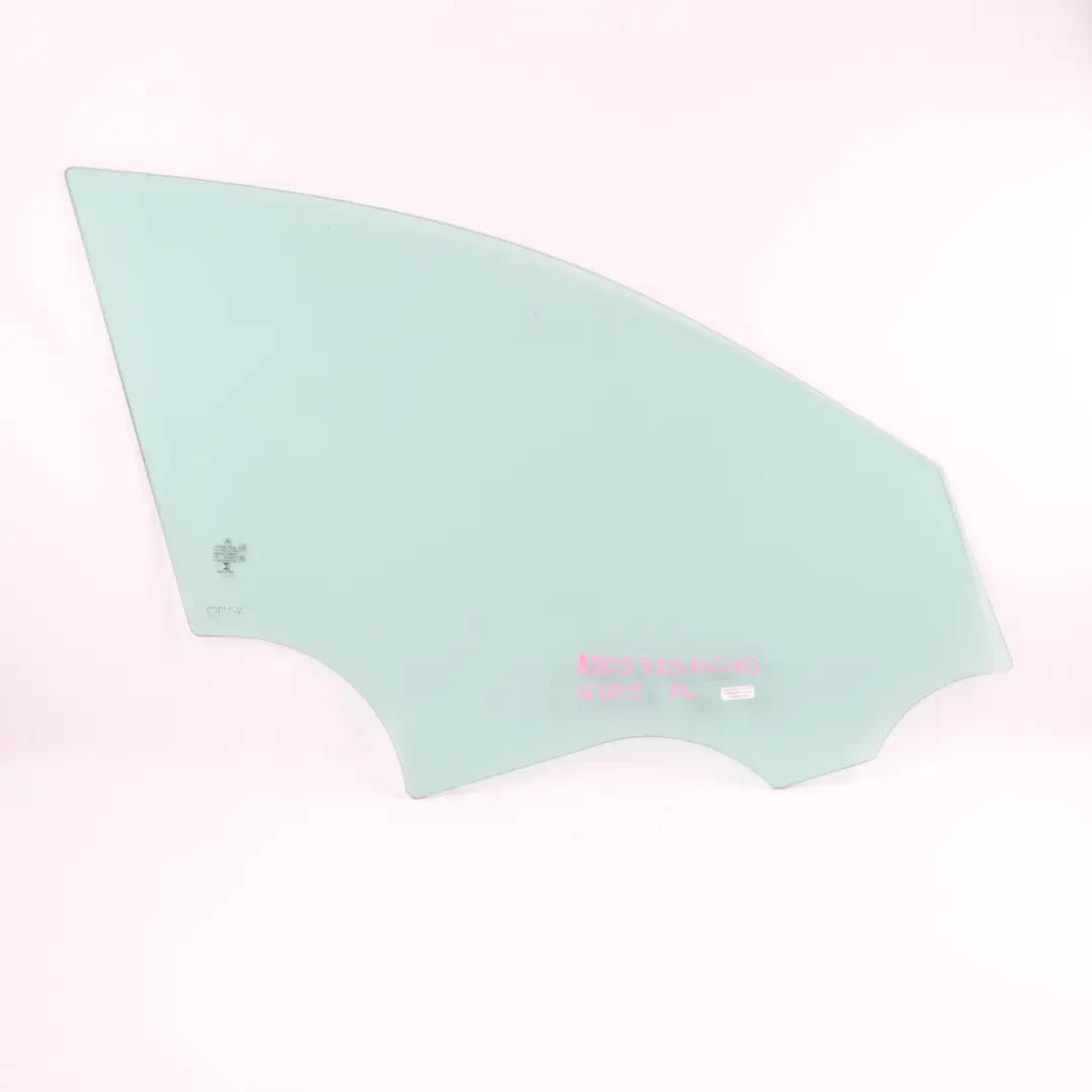 Mercedes W205 Fensterglas vorne links Tür grün Verglasung AS2 - SKU A2057250010 - Teilenummer A2057250010